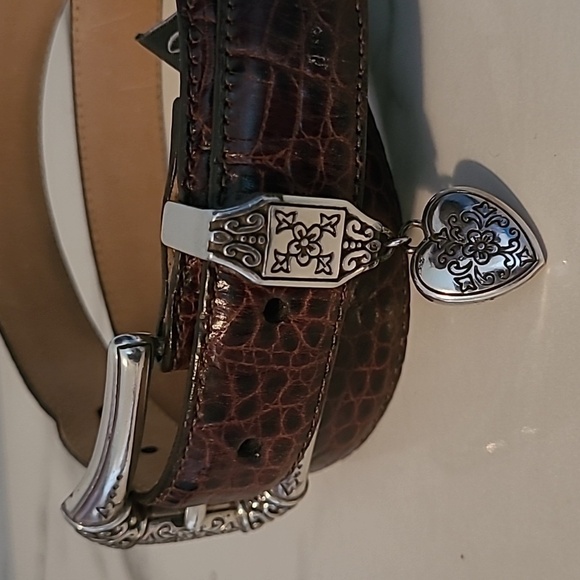 Brighton Brown Italian Leather Croc Embossed Silver Hardware ML/32 Charm Belt - Picture 3 of 11